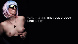 MILF Seduction - a Ritual in Motion. Striptease.