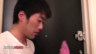 Uncensored Handjob and Cumshot Finish