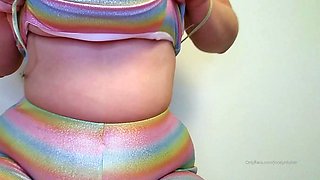 Sassy amateur doll performs kick ass blowjob