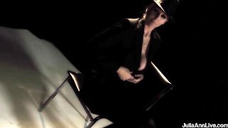 Butt dirt with bendy Julia Ann from Julia Ann Live