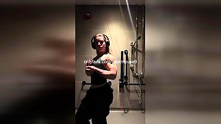 Barely Legal Girl Gets Fingered Hard During TikTok Livestream!