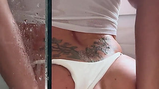 I Cum and Squirt in Close-up on Your Phone