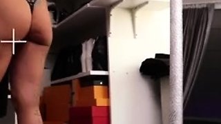 Mistress Kennya - Getting ready for gym POV
