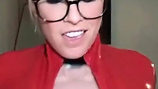 *** Exclusive Video *** Come Here Now My Boy! I Know You Like My Huge Tits in Latex! if You Like the Video, You Can Give a Small