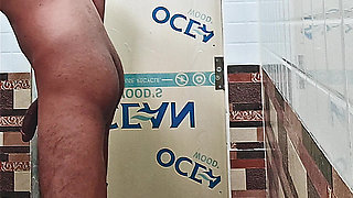 18Y BOY  RUBBING HIS BBC...IN BATHROOM