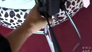 Amateur foot fetish model shows off in Paris