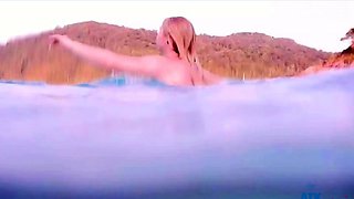 Blonde With Natural Big Boobs Loves Putting A Toy In Her