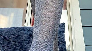 Young amateur teen in solo masturbation getting kinky