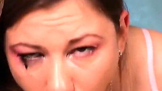 My Stepsister Gave Me a Deepthroat and Swallow My Cum