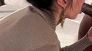 Pakistani Wife Gives Her Neighbour a Sloppy Tittyjob