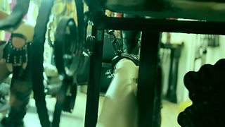 NO mercy PALM Beating - Restrained slave