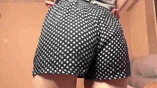 Ass Twerking in Short Shorts