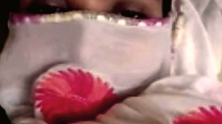 Indian desi bhabhi's pussy thirst was quenched by her brother-in-law