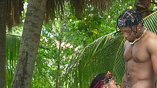 Poolside Quickie: Honeydippedc