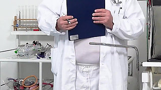 Anal Temperature Measurement of Huge-titted Granny
