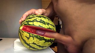 69KinkyCouple Pounds Virgin Watermelon
