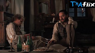 Corinna Harfouch Spectacular Episode in Treffen In Travers