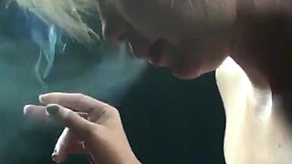 8 1/2 Months Pregnant Girlfriend Satisfies Boyfriends Smoking Fetish