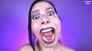 Silly Faces - Natural Face with Heavy Make-up 4