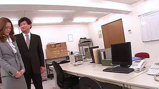 Slim Japanese Teen Secretary seduce to Suck and Facial