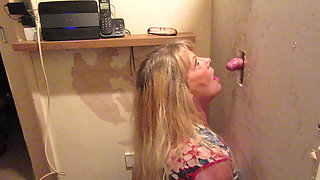 Amateur Blonde at a Gloryhole