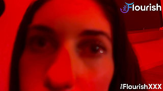 Anna Cummings Gets the Red Light Room Specialty From Mrflourish