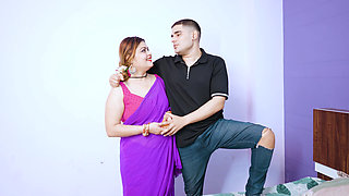 Bhabhi Ke Room Me Devar Hila Raha Tha Achnac Bhabhi Ne Pakad Liya Hardcore Sex