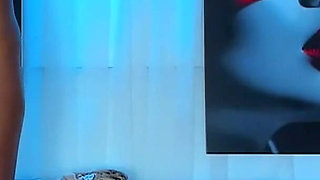 She Screams to Be Fucked Harder