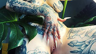 Feminine ASMR Pussy Sounds With Tattooed Beauty