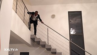 Ania Kinski knows how to receive her guest