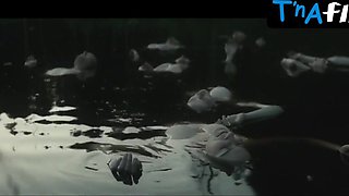 Hannah Murray Donk, Baps Episode in Bridgend