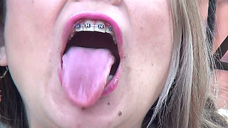 Swallowing Extreme and Big Pig-shaped Rubber Bands