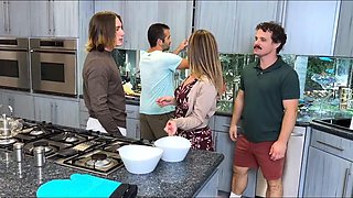 Hentai Stepmom Quinn Sucks Three Cocks in Family Dinner Threesome