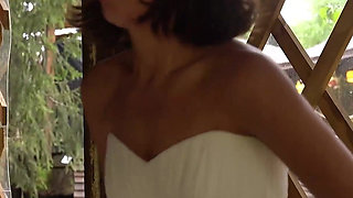 Lover Cumshot Inside Bride at Wedding