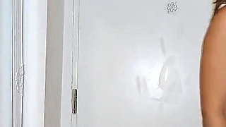 Cheerleader Gets an Anal Punishment