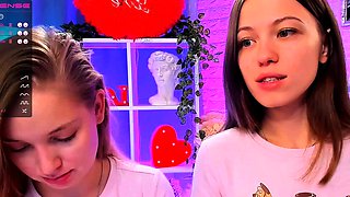 Small tit babe fingers her tight pussy on cam