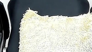 One Morning I Masturbate in My Room Because I Don't Have Anyone to Fuck Me