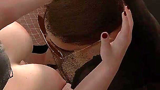 Sexy Plump Cougar to Has Sex in a Dark Ally