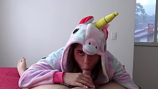 Teen Scarlett & Stephan indulge in a steamy amateurs-only session