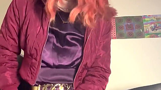 Jess Silk Rides Dildo