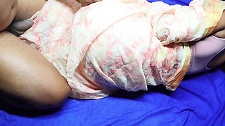 Hot indian bhabhi Saloni bhabhi ki boyfriend sex 18 nude