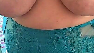 Mrs Mature Feet Domestic Goddess 402