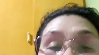 Assy wants again to squirt in video call