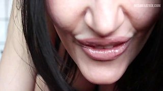 Italian Milf Dirty-Talks Come on Her Pillow