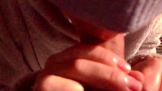 Amateur slut gives handjob and get cumshot in hd