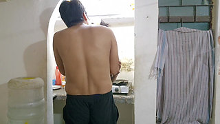 Desi girl maid ko kichen me sex kiya