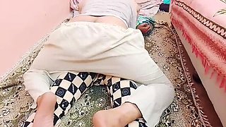 Desi Teen Girl Horny and Fingering to Orgasm - Amateur Homemade