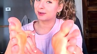 Curly Girl Feet - Red Light Green Light Joi