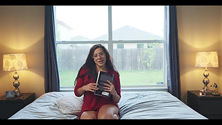 MILF Passionately Fucks Herself