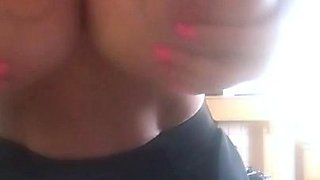 Amateur Big Boobs jerks Big Dick